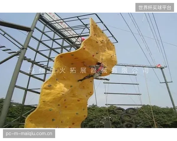 宁波姜山中学体育馆引入模块化攀岩墙,其快速安装流程对地脚锚栓的现场拉拔测试协议提出了全新要求 宁波姜山中学体育馆引入模块化攀岩墙,其快速安装流程对地脚锚栓的现场拉拔测试协议提出了全新要求